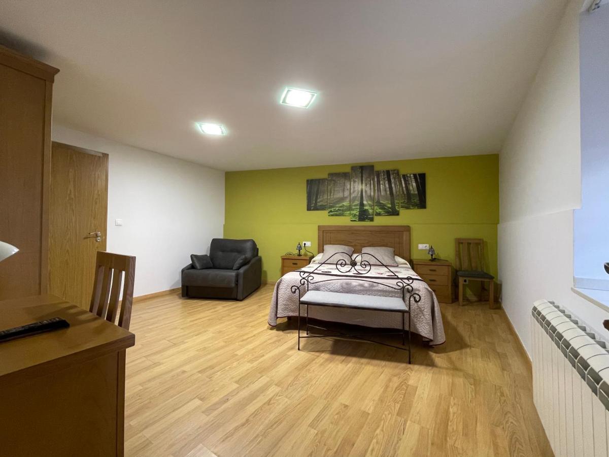 Habitaciones A Casa De Pepe Tríacastela Eksteriør billede