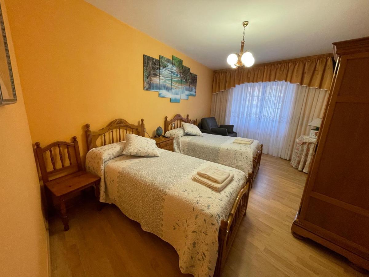 Habitaciones A Casa De Pepe Tríacastela Eksteriør billede
