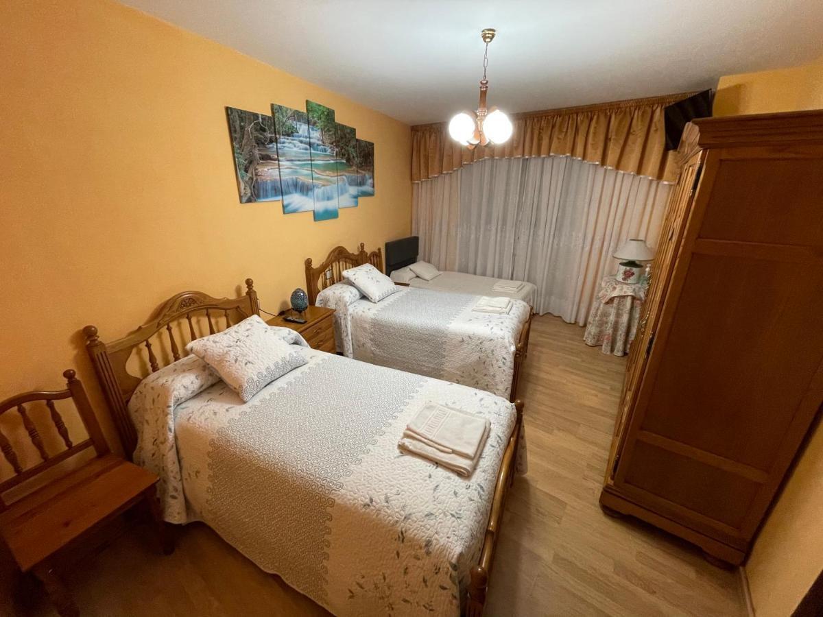 Habitaciones A Casa De Pepe Tríacastela Eksteriør billede