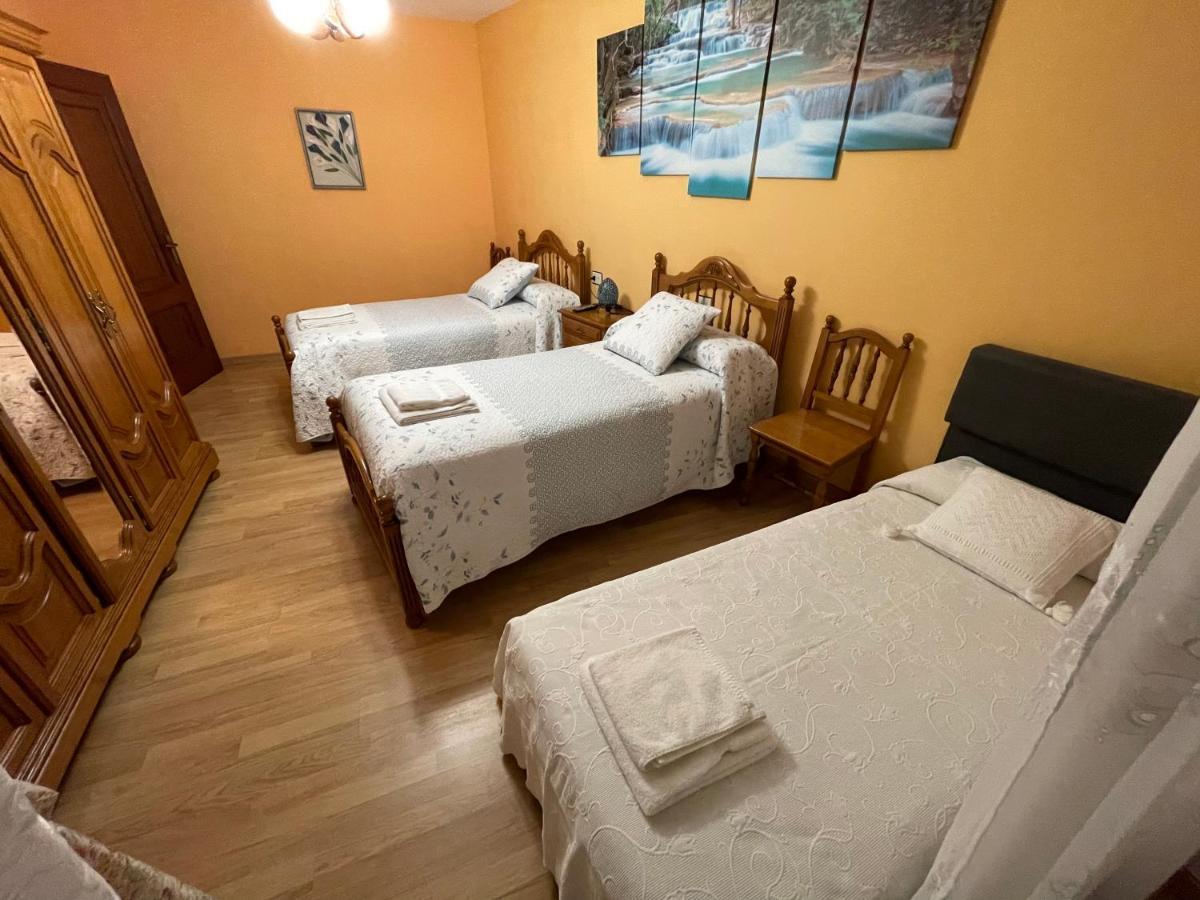 Habitaciones A Casa De Pepe Tríacastela Eksteriør billede